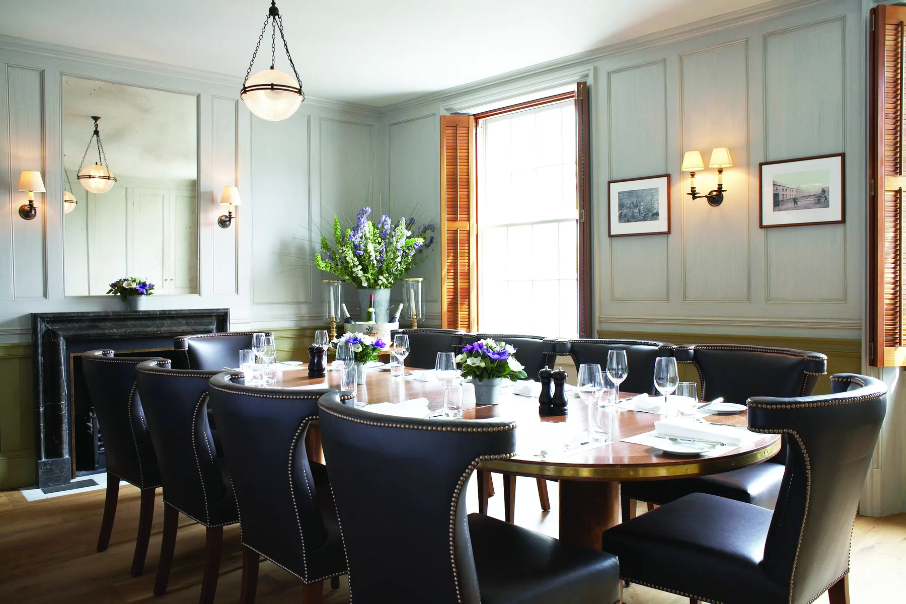 Pantechnicon dining room